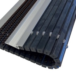 Outline Deurmat - Borstelmat -  schoonloopmat - buitenmat - 80 x 50 cm met alumium strip